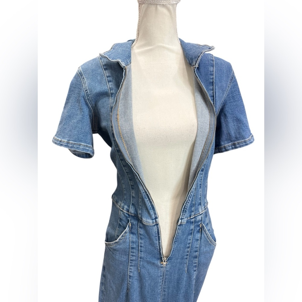 Free People We The Free Denim Zip Front Flare Jumpsuit Blue Large Boho - Picture 4 of 11